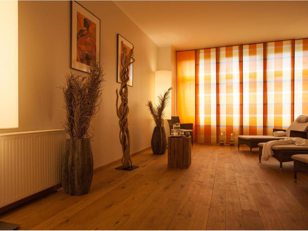 Hotel Barnimer Hof Wandlitz Buitenkant foto