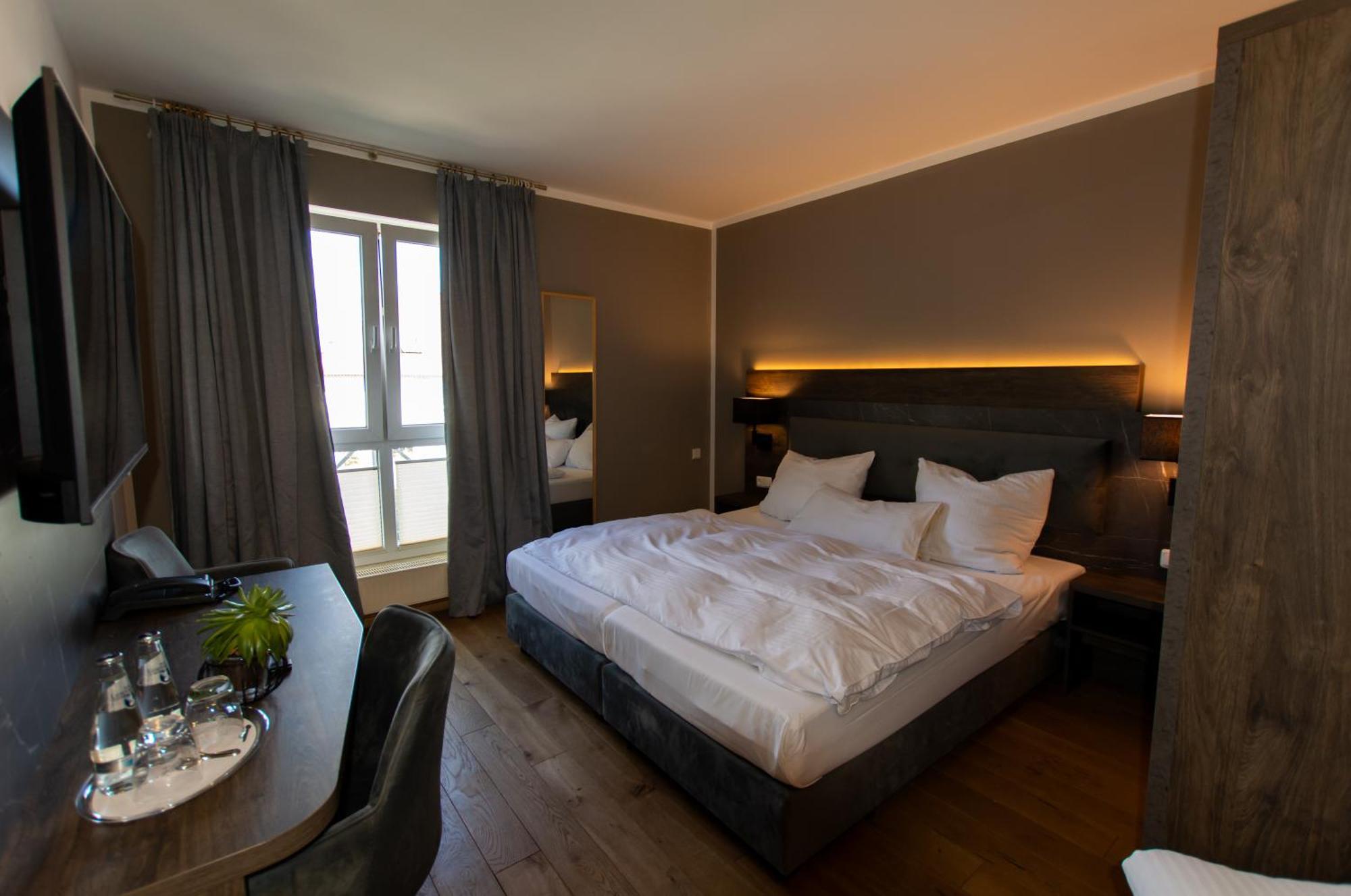 Hotel Barnimer Hof Wandlitz Buitenkant foto