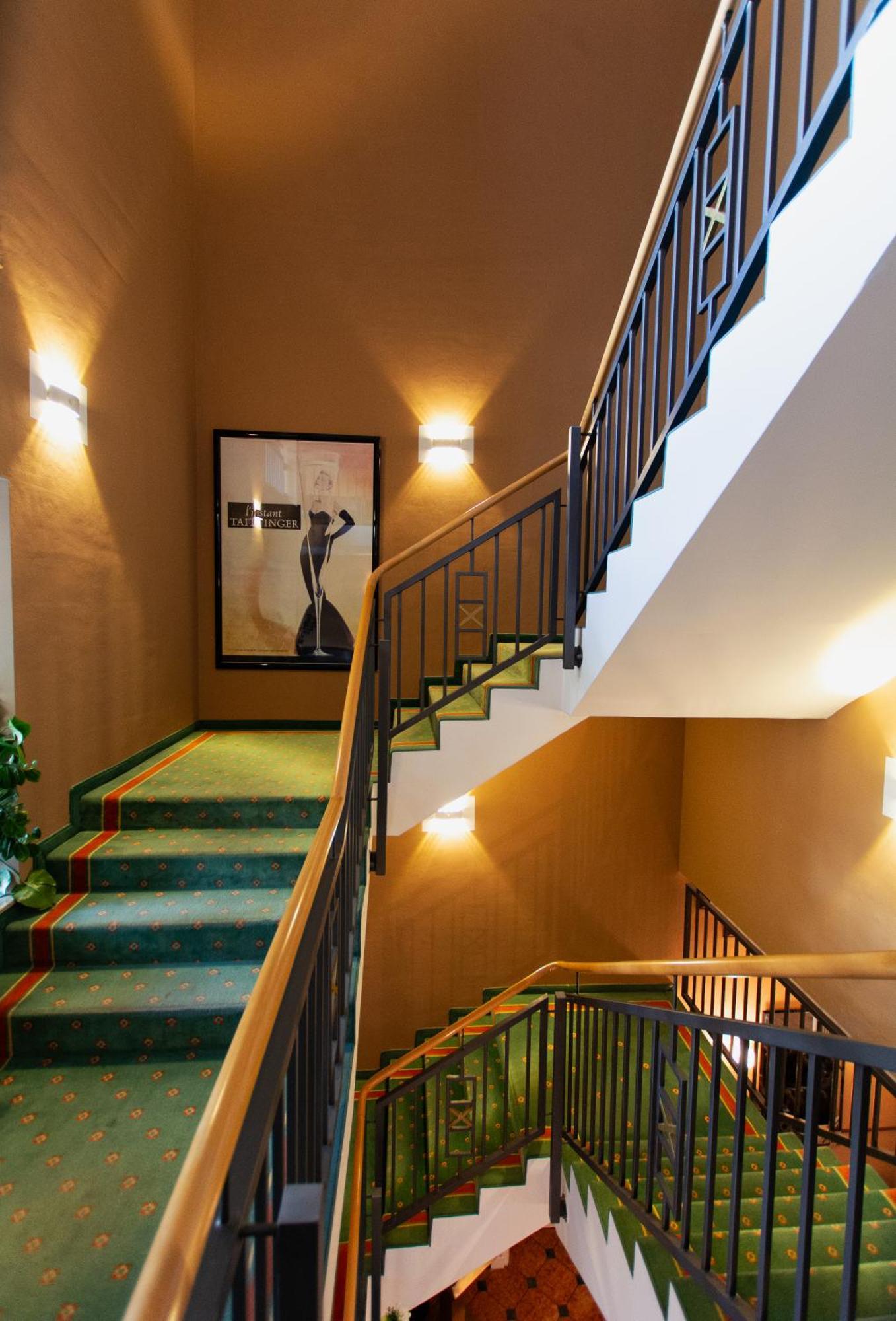 Hotel Barnimer Hof Wandlitz Buitenkant foto