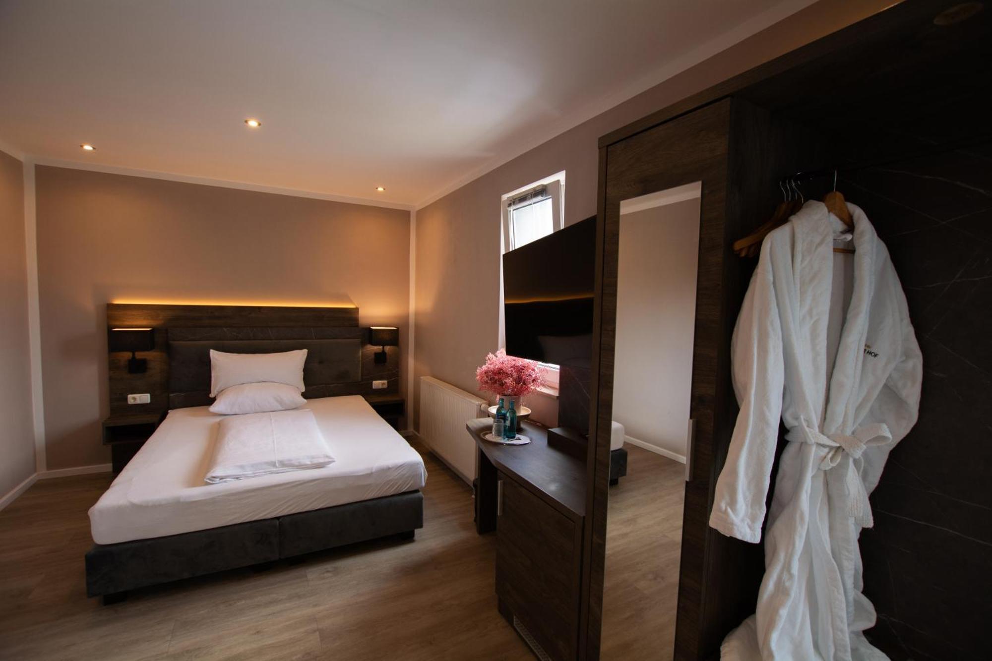 Hotel Barnimer Hof Wandlitz Buitenkant foto